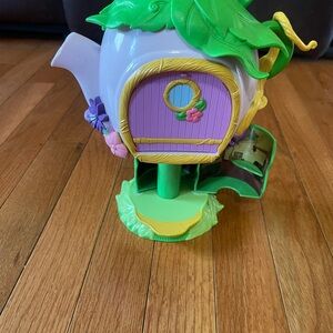 Tinkerbell Enchanted Garden Teapot Playhouse